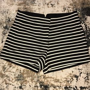 BCBGMAXAZRIA Pia shorts. New with tag